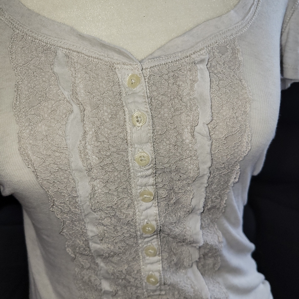 Vintage Y2k ♡ Abercrombie and fitch ruffle henley